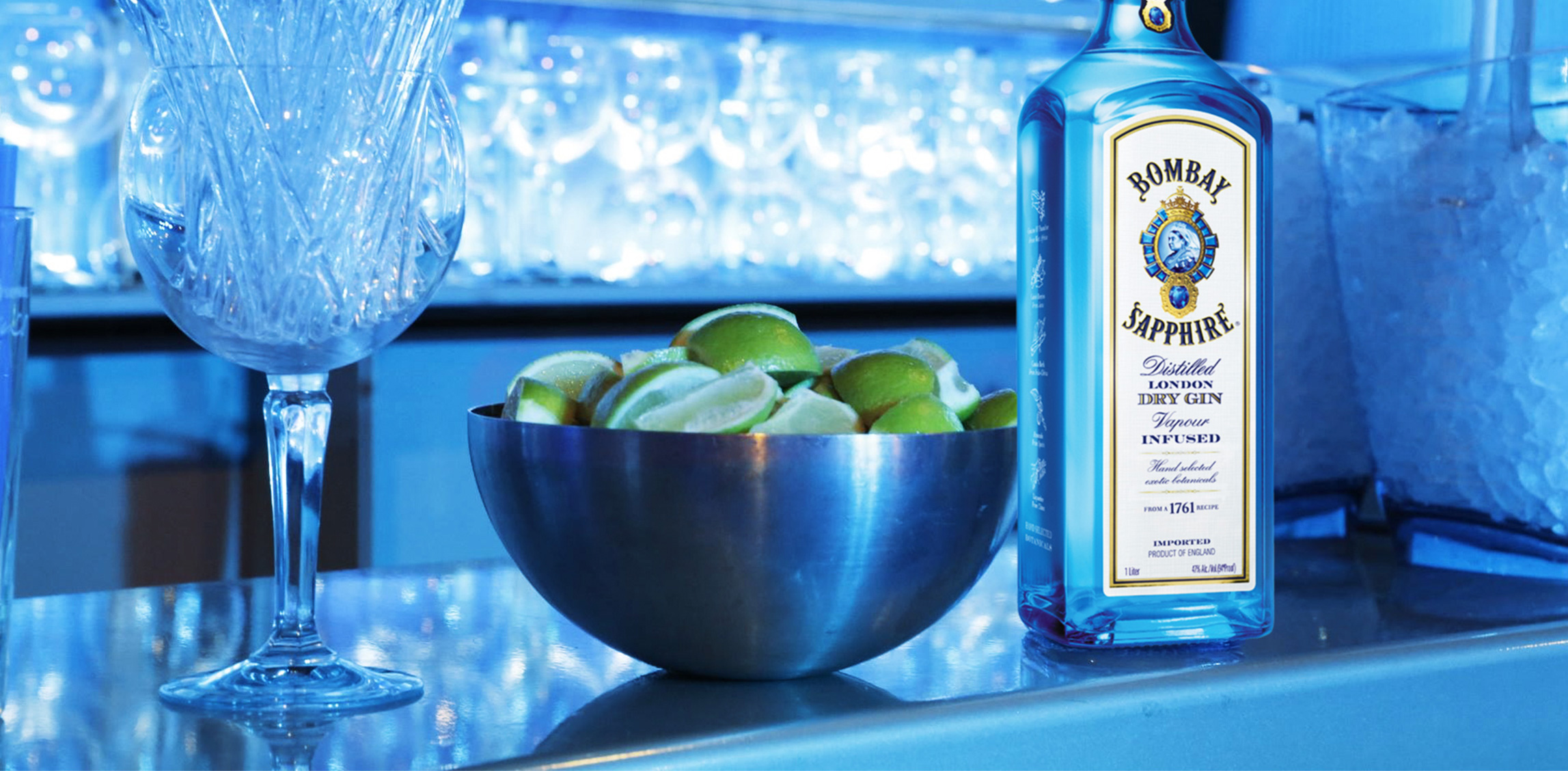 Купить джин Bombay Sapphire 1л в Украине и Киеве, лучшая цена – Alcotrend